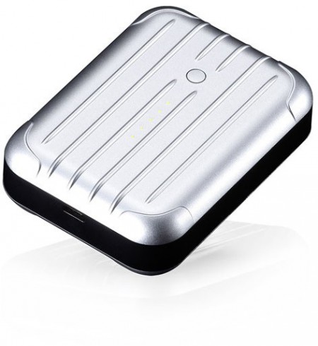 Just Mobile Gum++   зарядка с аккумулятором на 6000 мАч