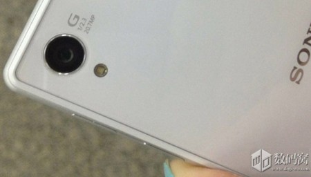 Sony Xperia Z1   новый флагман с камерой 20,7 мп